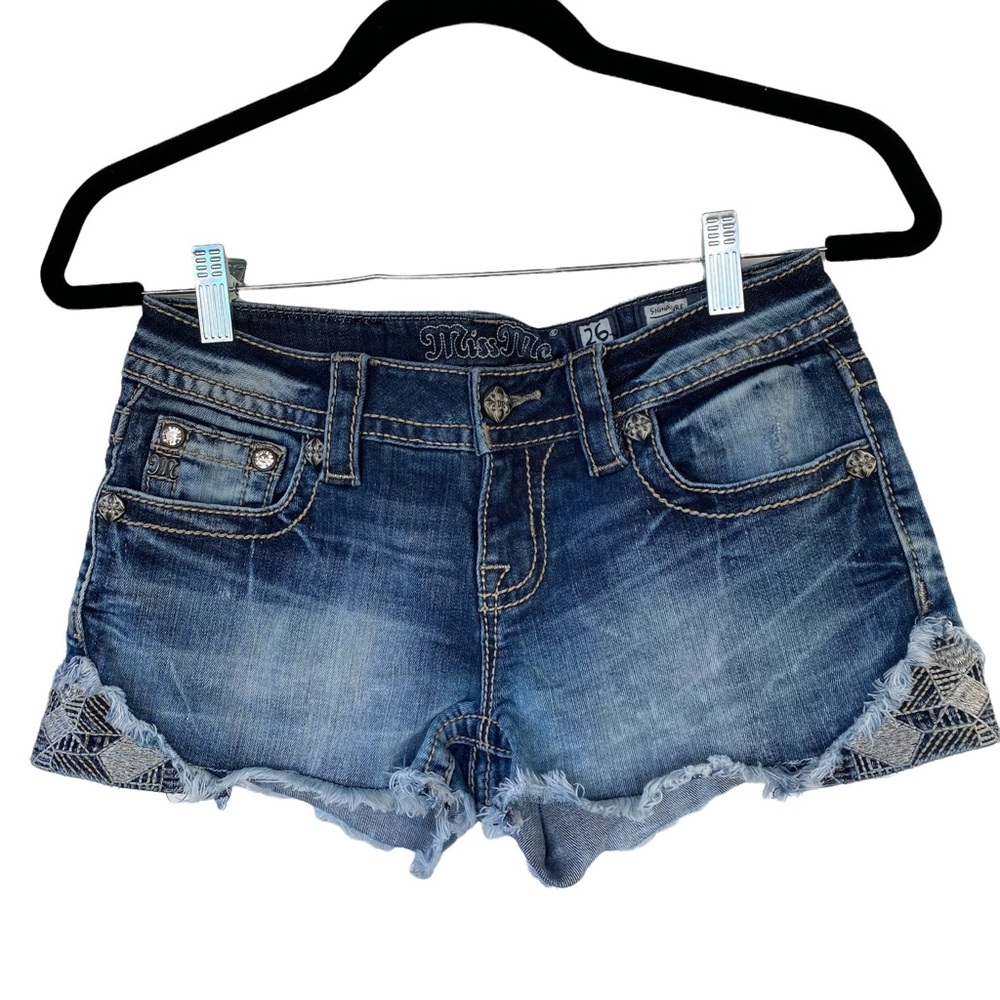 Miss Me cutoff signature Jean shorts